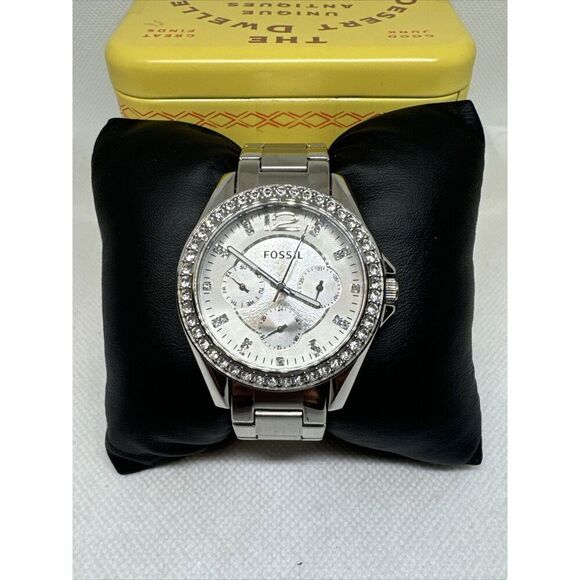 Fossil Riley ES3202 Women Silver Stainless Steel Analog Dial Quartz Watch JNA12 - Picture 2 of 12
